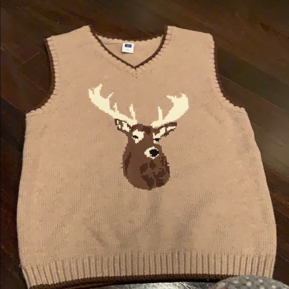 Deer 🦌 sweater vest